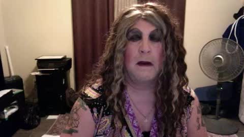 Nicole CD online show from February 18, 4:21 am