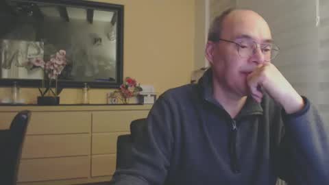 Snapshot of nightkeeper63 chatting on February 4, 12:29 am nightkeeper63 online show from February 4, 12:29 am