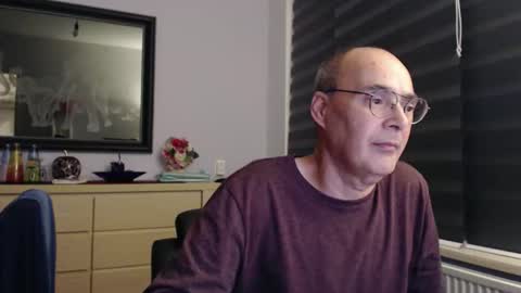 Snapshot of nightkeeper63 chatting on September 28, 12:08 am nightkeeper63 online show from September 28, 12:08 am