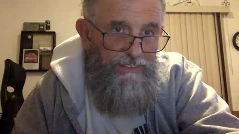 Snapshot of nightmoves1970 chatting on September 28, 3:48 am nightmoves1970 online show from September 28, 3:48 am