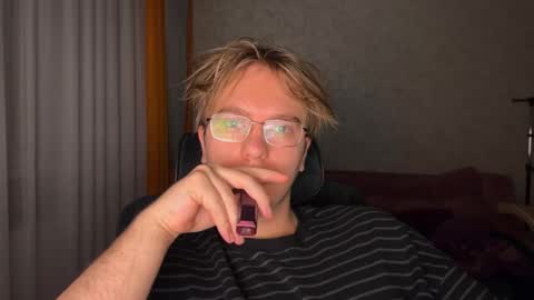 Celine online show from February 3, 4:10 am