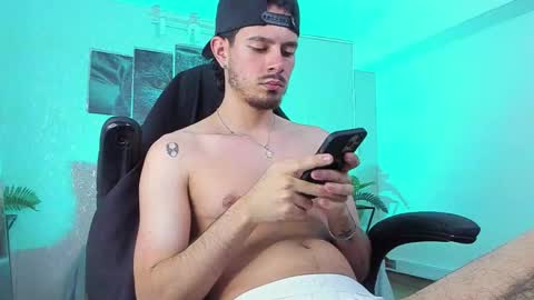 Nils online show from February 26, 5:09 am