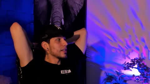 Noah Brigth online show from November 11, 12:37 am