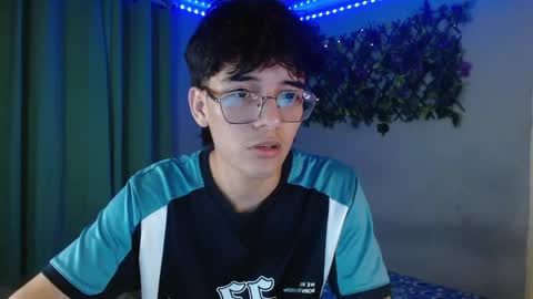 noah online show from April 11, 6:31 am