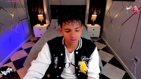 Snapshot of noah_smith04 chatting on January 30, 12:48 pm noah_smith04 online show from January 30, 12:48 pm