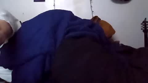 Snapshot of noah_wesley chatting on December 11, 12:27 pm Noah Wesley online show from December 11, 12:27 pm