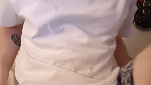 Snapshot of noah_wesley chatting on February 23, 8:44 am Noah Wesley online show from February 23, 8:44 am