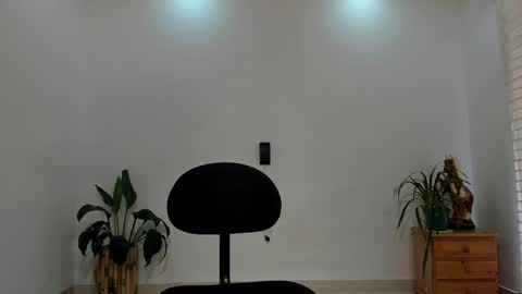 LIAM- noah online show from December 5, 1:51 pm