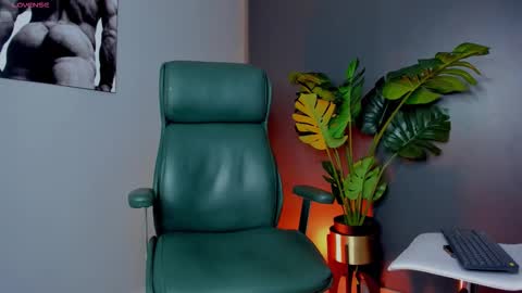 Noah online show from March 29, 2:12 am