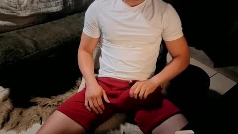 nobudget06 online show from September 11, 1:37 am