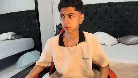 Noha Drake online show from March 21, 5:33 am