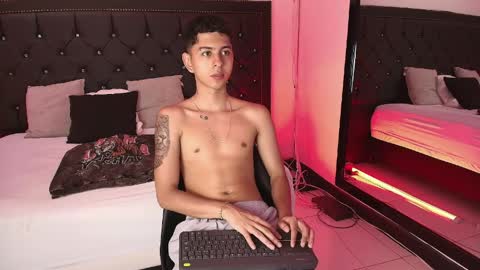 Noha Drake online show from April 9, 8:26 pm