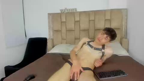 Sebas  online show from March 11, 4:08 am