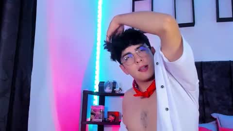 Nolan  online show from October 31, 11:08 pm