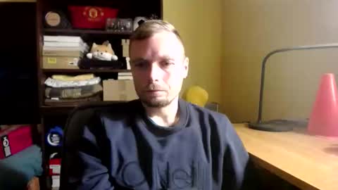 J. online show from April 26, 7:43 pm