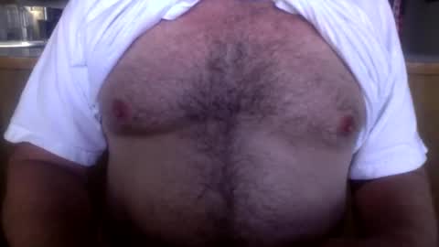 Snapshot of noonand chatting on October 6, 5:17 pm Danny online show from October 6, 5:17 pm