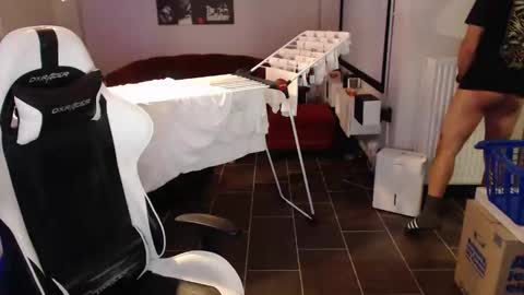 Neuling online show from November 25, 12:12 am