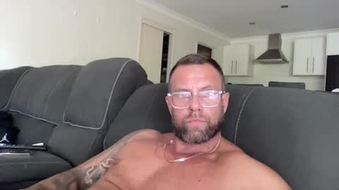 nudemoto online show from December 18, 11:23 pm