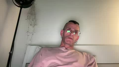 Jonathan Deep online show from June 7, 10:17 pm