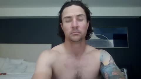 Snapshot of ogdmar11 chatting on December 4, 12:52 am ogdmar11 online show from December 4, 12:52 am