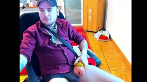 Chris online show from December 18, 10:40 am