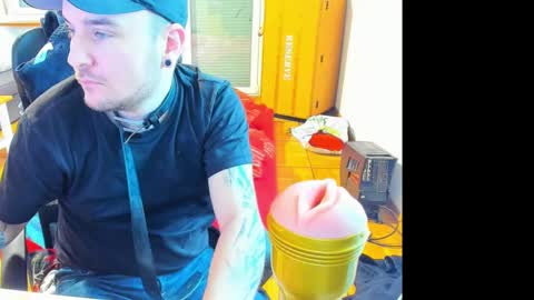 Chris online show from March 3, 7:07 am