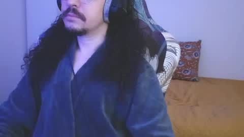 okako online show from April 4, 10:29 pm