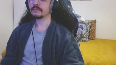 okako online show from April 10, 8:10 am