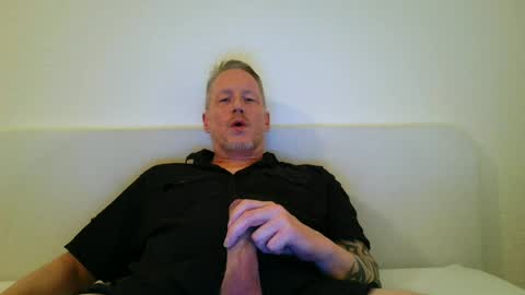 olavdelux online show from July 2, 12:11 pm