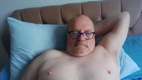 old_fkr online show from February 1, 9:43 am