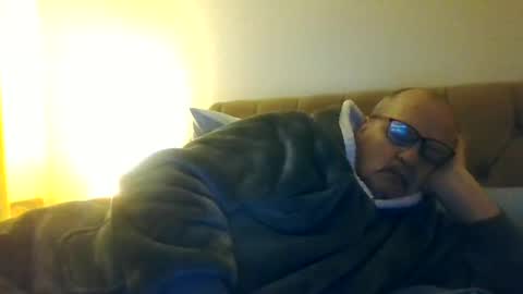 old_fkr online show from December 25, 3:29 am