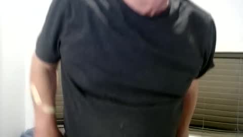 oldguybigd online show from June 1, 6:57 am