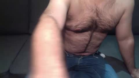 Snapshot of oldjeremy chatting on February 9, 9:49 pm oldjeremy online show from February 9, 9:49 pm