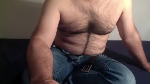 Snapshot of oldjeremy chatting on March 8, 12:31 am oldjeremy online show from March 8, 12:31 am