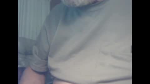 Snapshot of oldmanlooking59 chatting on September 14, 2:46 am oldmanlooking59 online show from September 14, 2:46 am