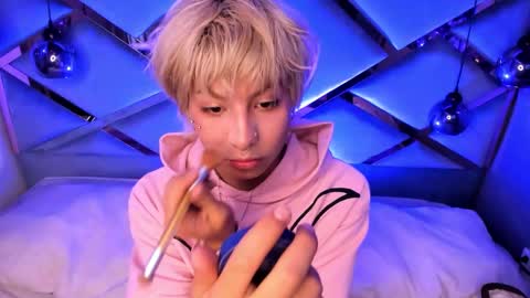 oliiverr22 online show from January 18, 2:08 pm