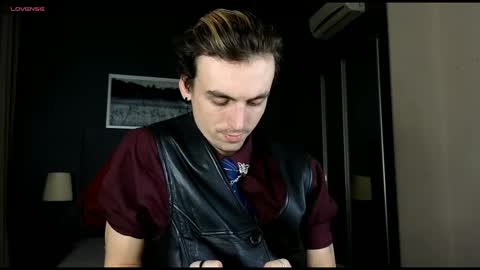 Snapshot of oliver__martinez chatting on October 23, 8:56 pm OLIVER MARTINEZ online show from October 23, 8:56 pm