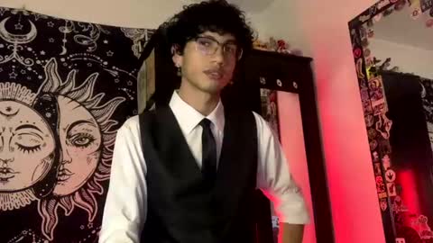 Oliver fast online show from November 12, 11:42 pm