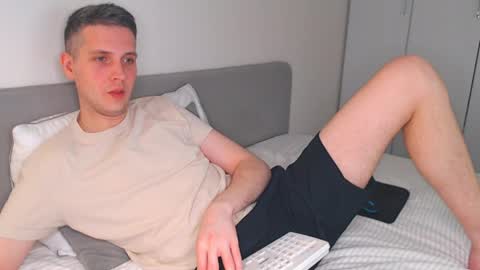 Oliver online show from April 2, 3:53 pm