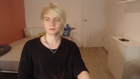 Oliver online show from November 22, 2:22 am