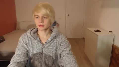 Oliver online show from January 15, 1:53 am