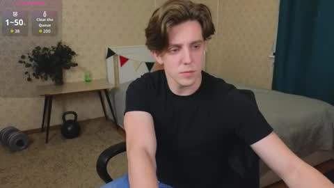 Oliver Evans online show from October 6, 12:26 am