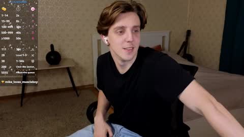 Oliver Evans online show from December 10, 11:53 pm