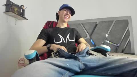 oliverthompson_01 online show from February 21, 4:07 am