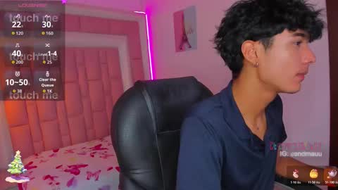 Oliver online show from November 24, 7:09 am