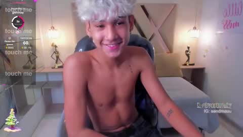 Oliver online show from November 17, 2:20 pm