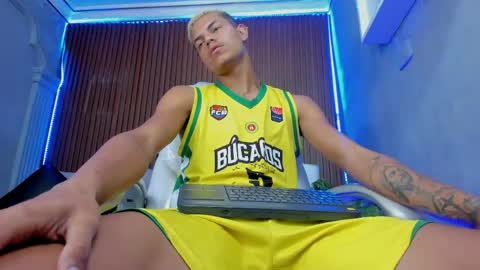 Omen online show from April 11, 11:14 am