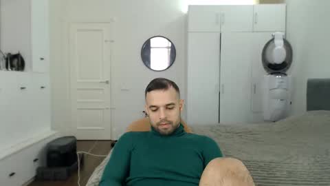 onebestlover online show from January 18, 11:12 am