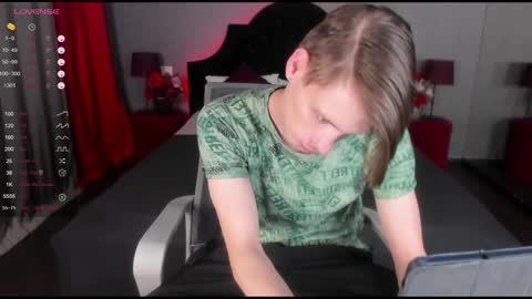 Erick  online show from January 27, 5:47 am