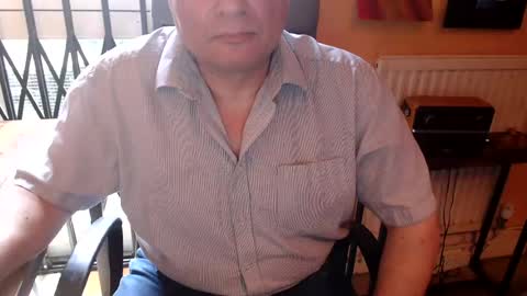 oo7ukmale4u online show from June 14, 8:38 am
